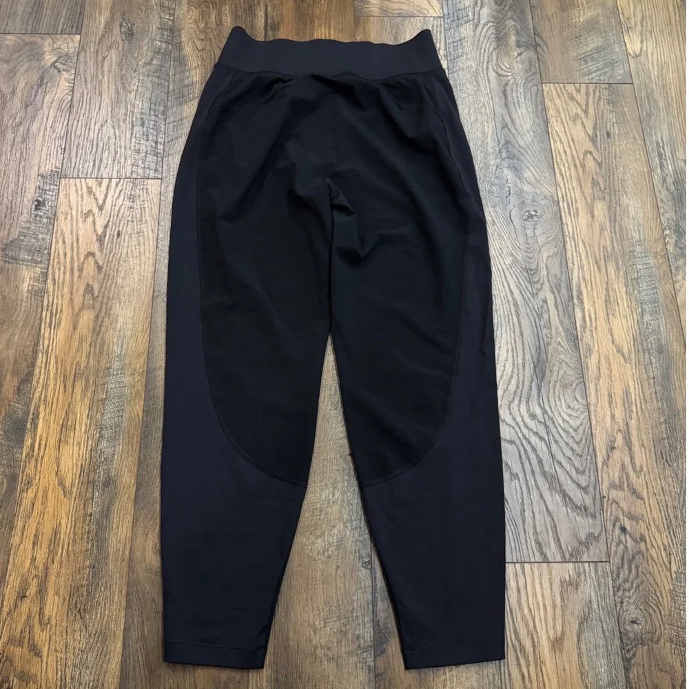 Athleta Run With It Pant Women Small Black Jogger Athletic Travel Pants